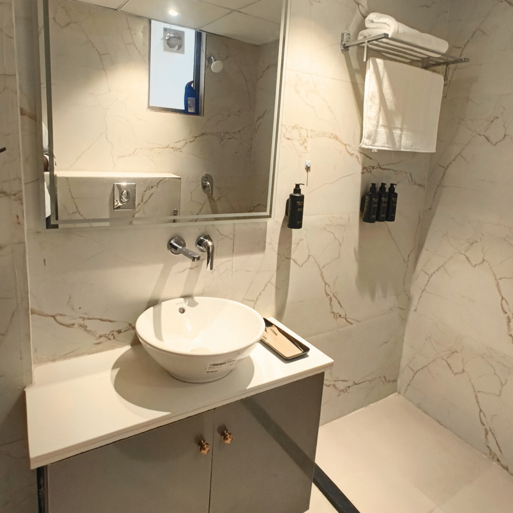 Washrooms : Equipped